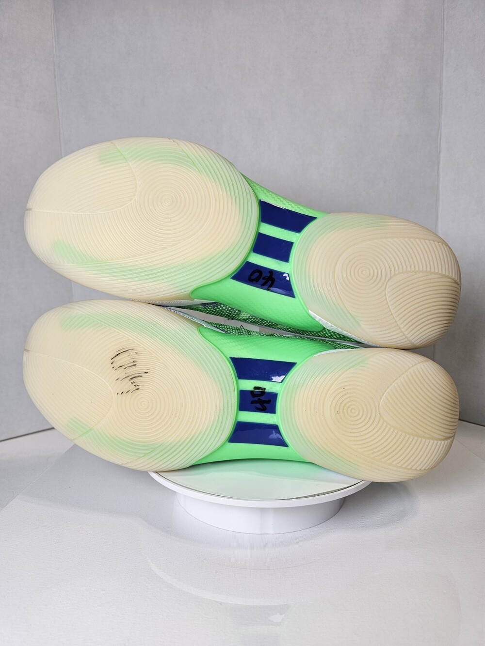adidas D.O.N. Issue 6 JQ2249 Men’s 14 White Green Basketball Shoes New - Picture 3 of 13